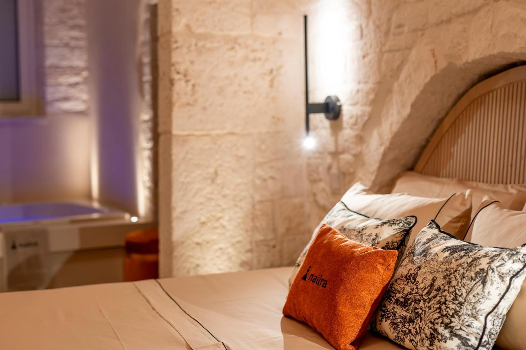Naiira Luxury Trullo - Jacuzzi And Patio Apartman Alberobello Kültér fotó