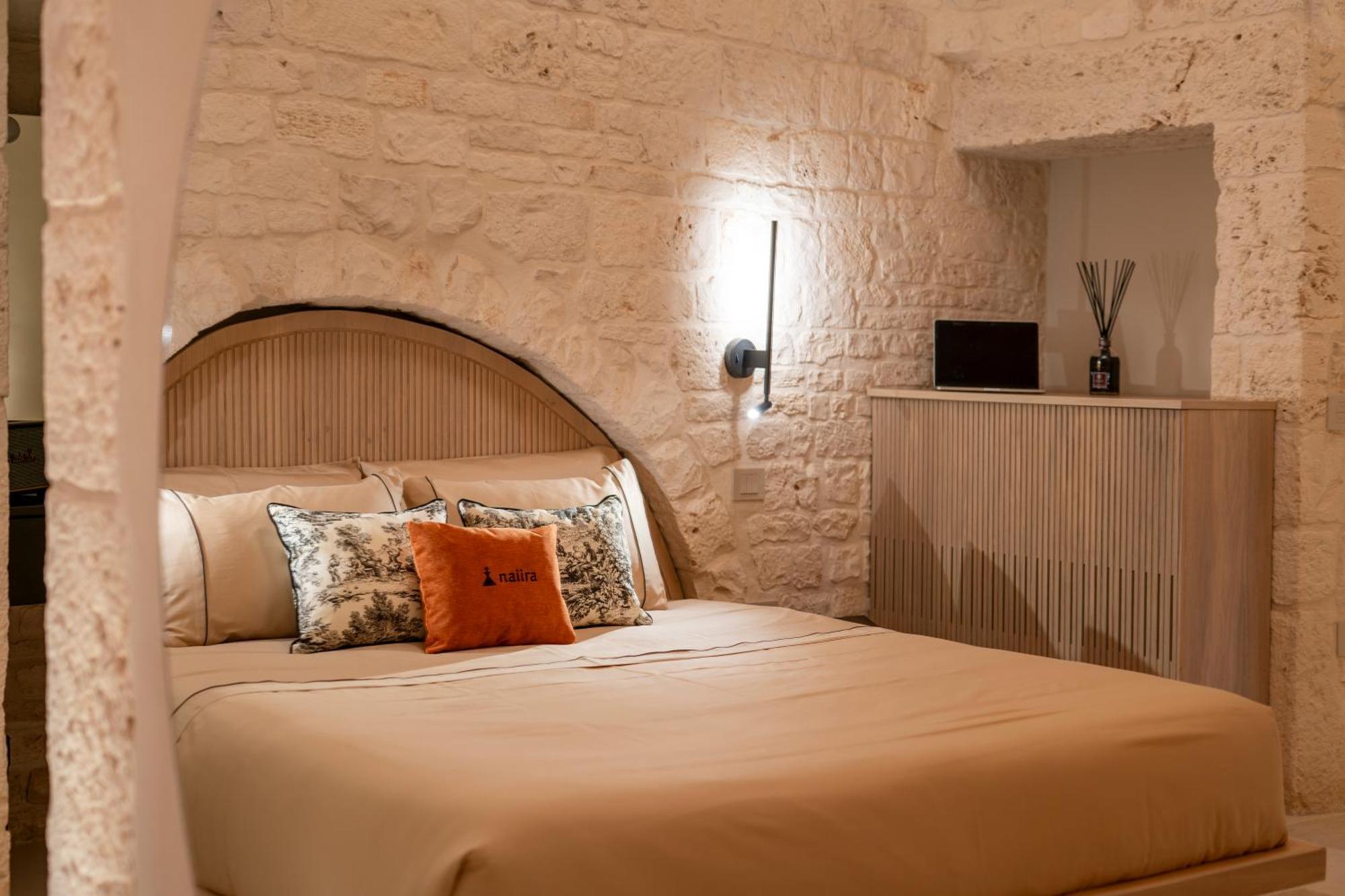 Naiira Luxury Trullo - Jacuzzi And Patio Apartman Alberobello Kültér fotó