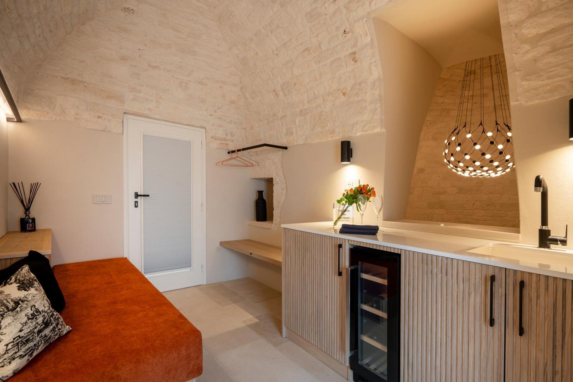 Naiira Luxury Trullo - Jacuzzi And Patio Apartman Alberobello Kültér fotó