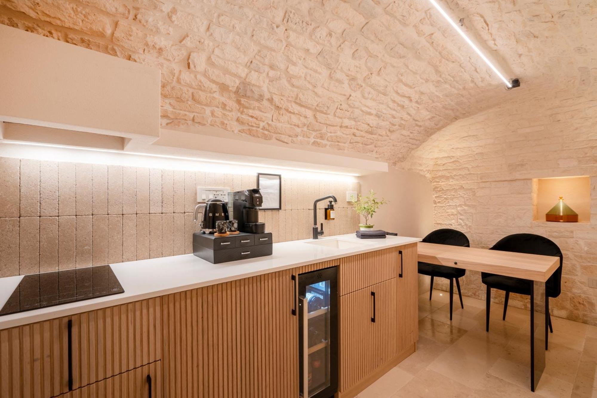 Naiira Luxury Trullo - Jacuzzi And Patio Apartman Alberobello Kültér fotó